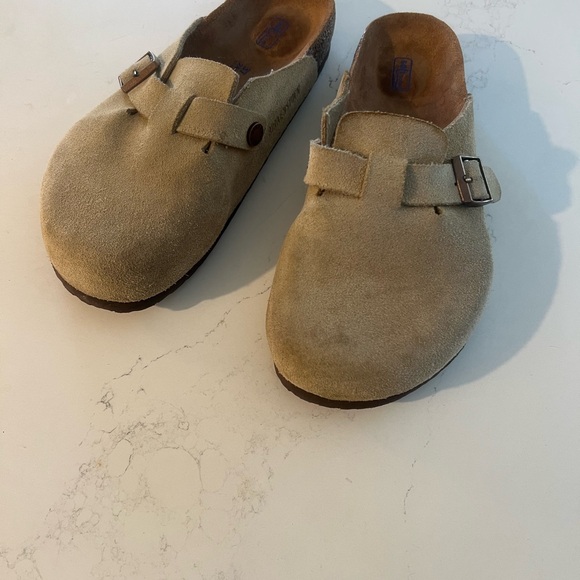 Birkenstock Boston Clogs in Taupe - Picture 6 of 11